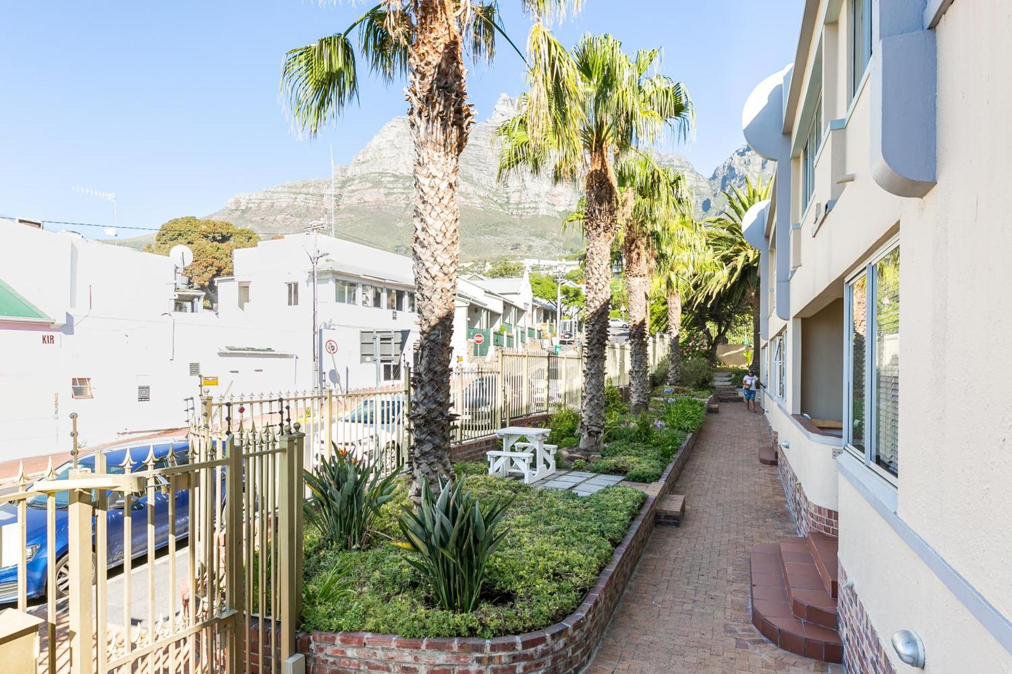 קייפטאון Camps Bay Village - Studios And Apartments חדר תמונה