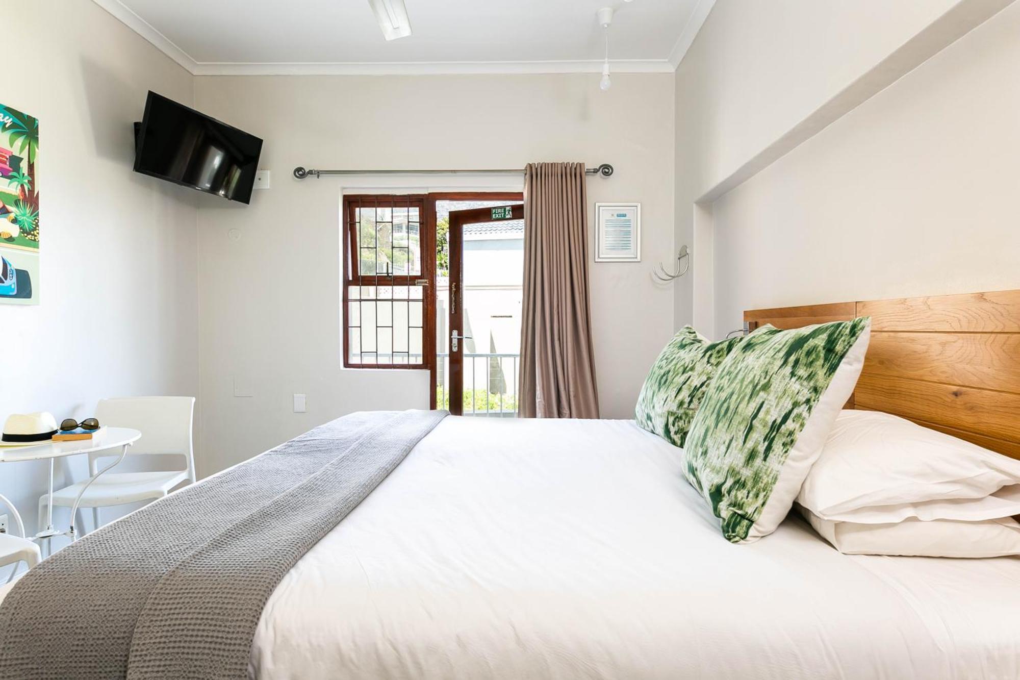 קייפטאון Camps Bay Village - Studios And Apartments מראה חיצוני תמונה